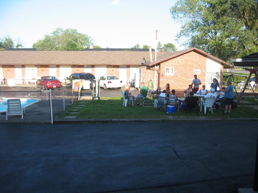 Caravan Inn Niagarawatervallen Buitenkant foto