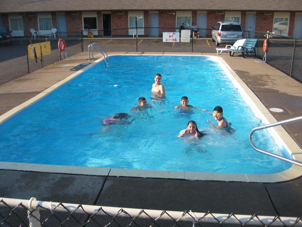 Caravan Inn Niagarawatervallen Buitenkant foto